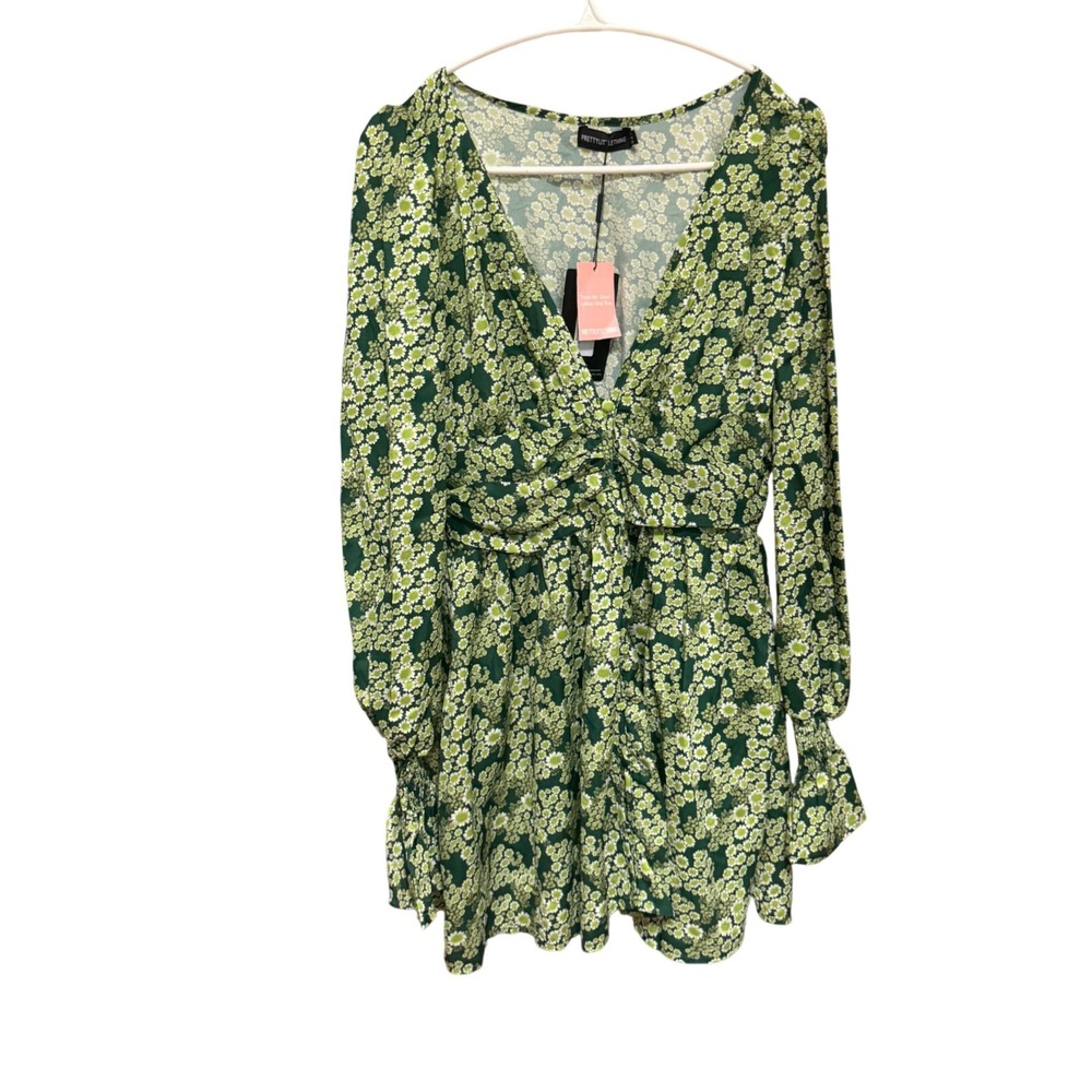 PrettyLittleThing Mini Dress Daisy Floral Size 6 Green NWT Long Sleeve V-Neck